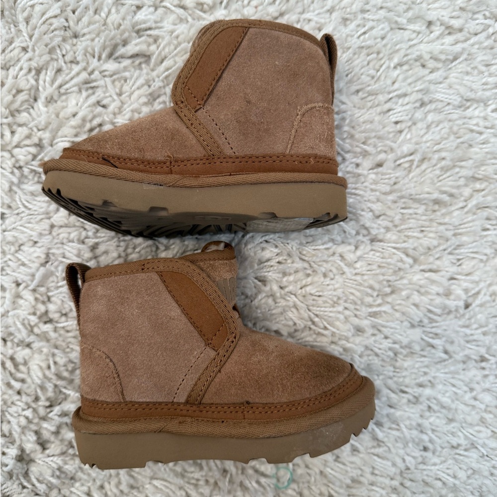 UGG Tan Neumel Boots - Picture 2 of 5